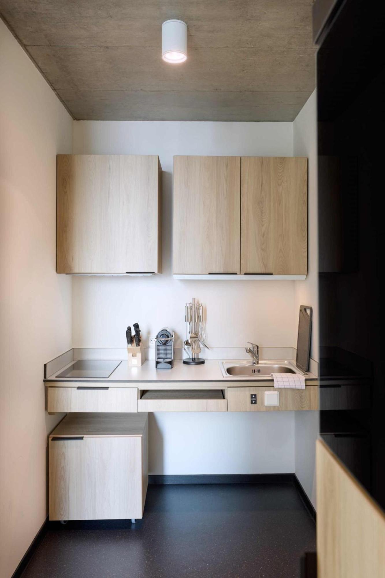 District Living Apartment Виена Екстериор снимка